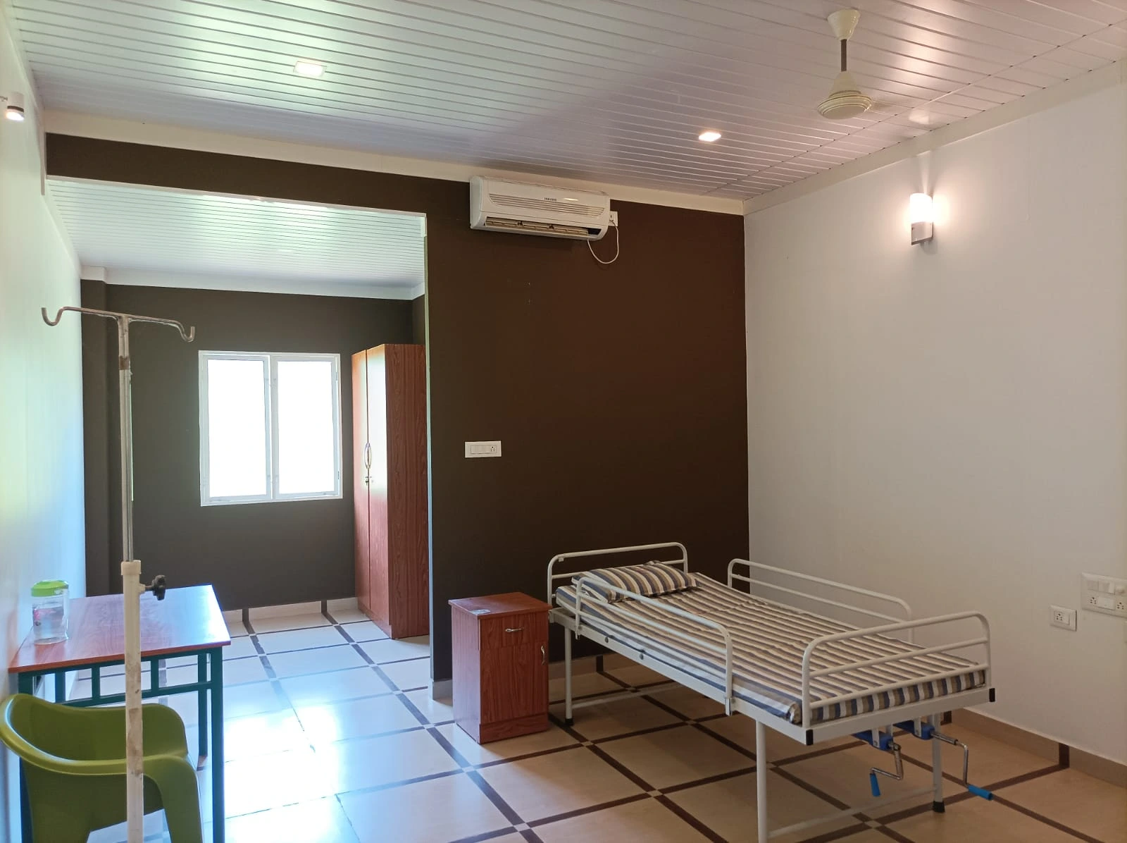 geriatric medical center single room kerala